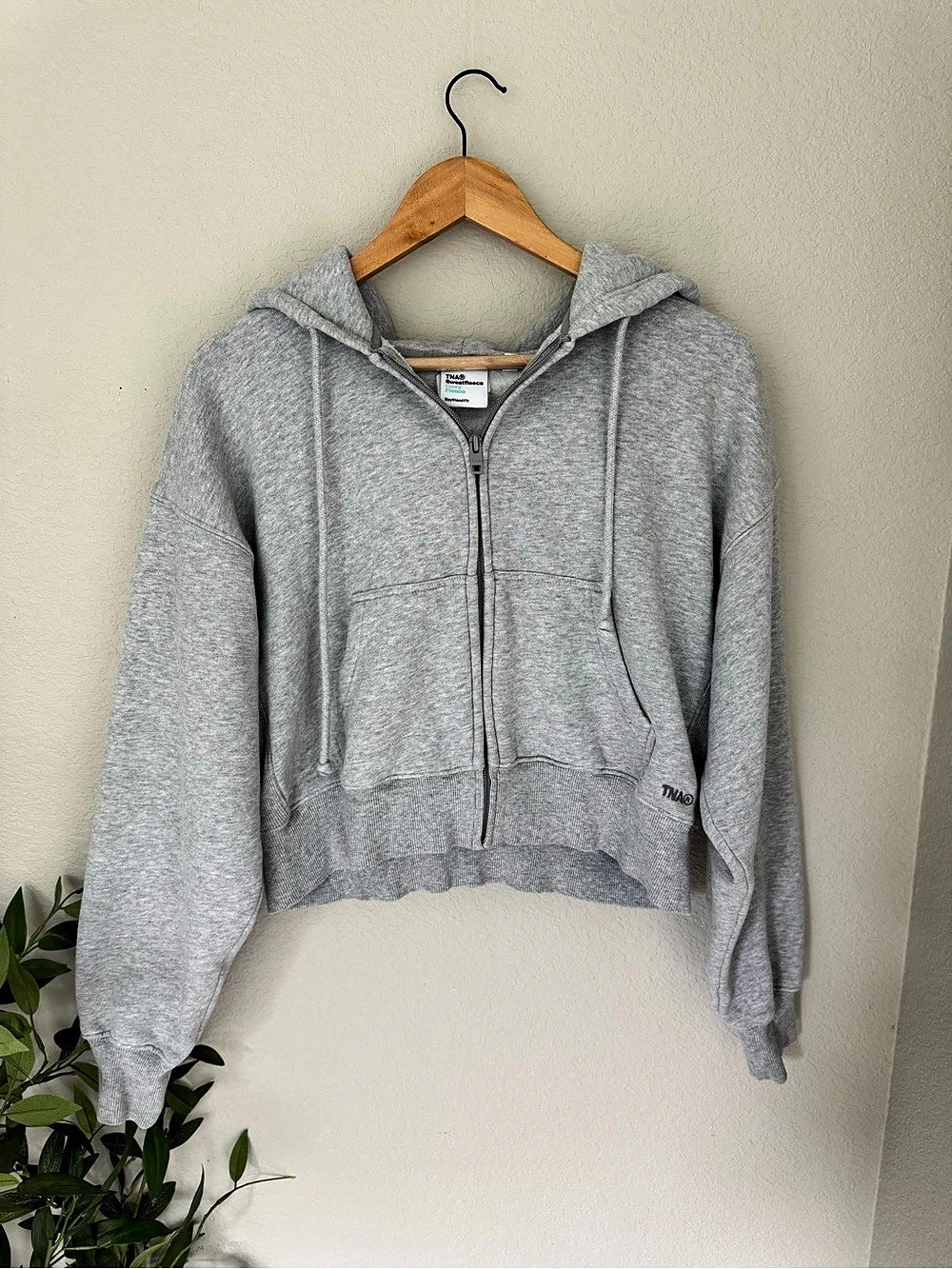 Aritzia TNA Cozy Sweatfleece Boyfriend Boxy Zip Hoodie Gray Small Cropped